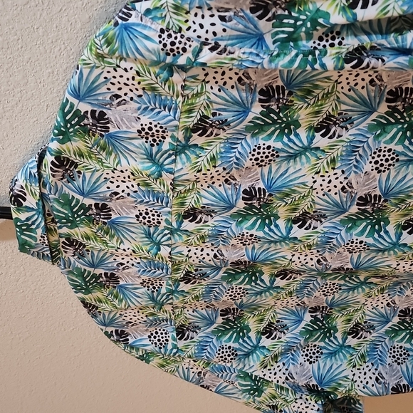 NWOT Men's Dress Shirt - Picture 8 of 9